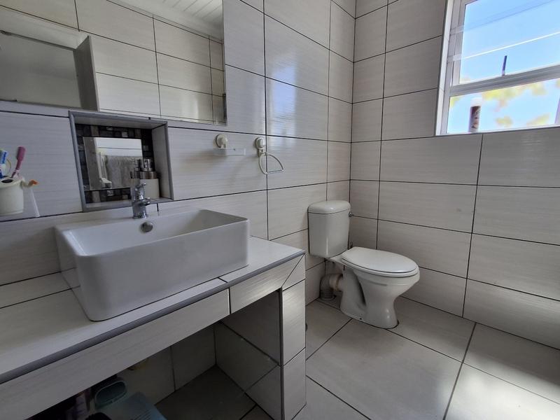 3 Bedroom Property for Sale in St Helena Views Western Cape